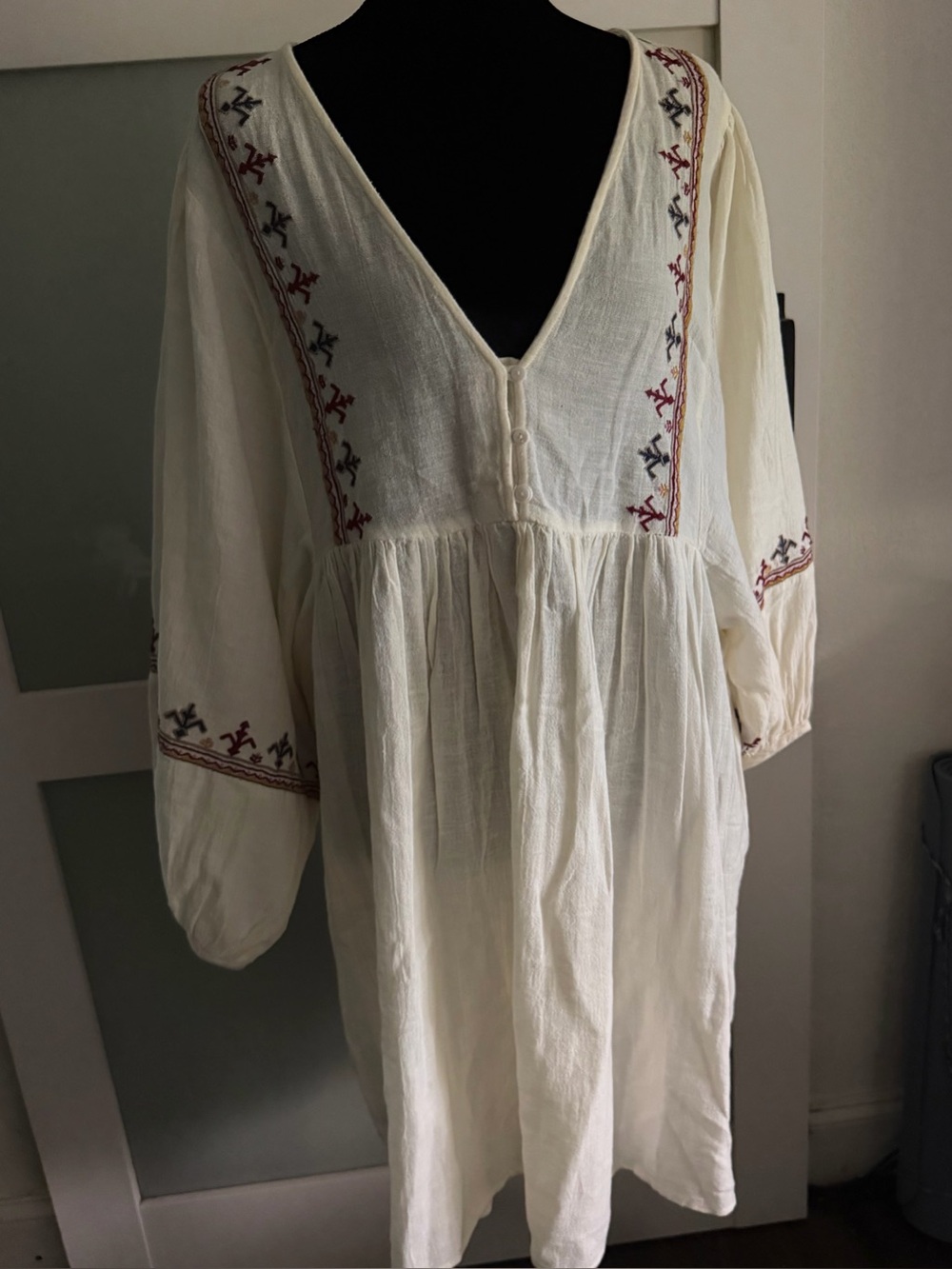 Zara Boho Embroidered V-Neck Women’s Tunic Top in Cream